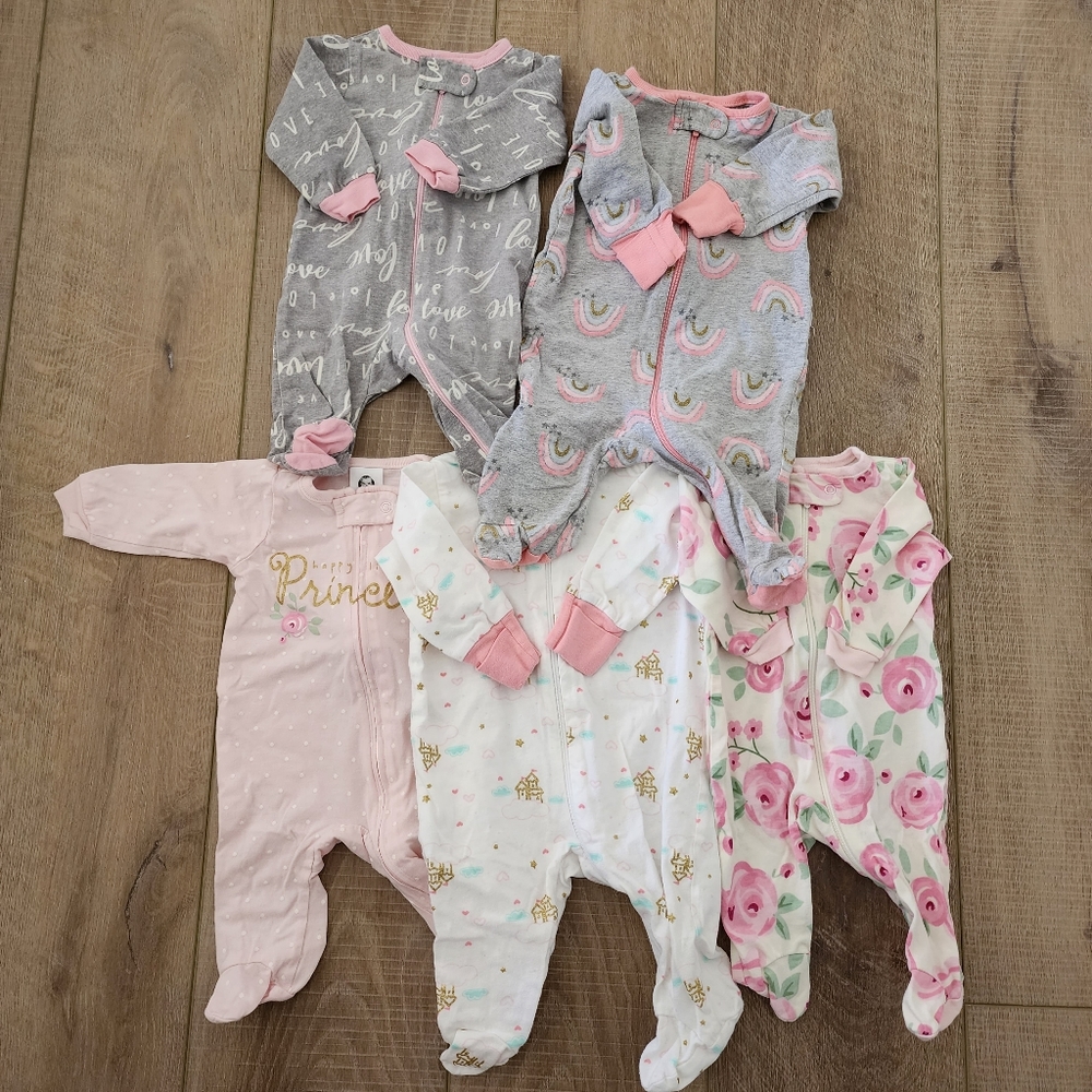 GERBER | Newborn Babygirl footed PJ’s Bundle